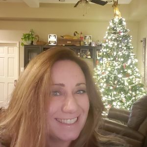 Meet your Posher, Daniela